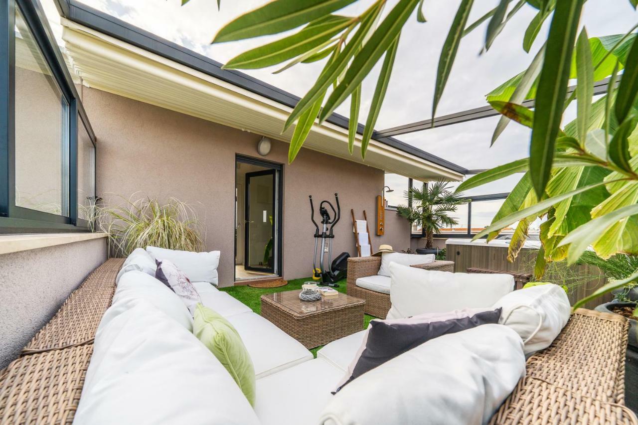 Apartment Garden Terrace ザダル エクステリア 写真